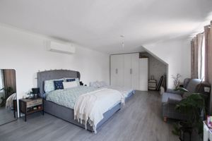 Photo 60- click for photo gallery